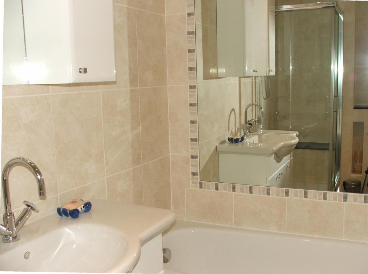 Pamela'S Apartment Эдинбург Экстерьер фото
